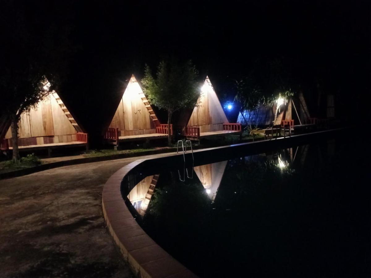 Nongkhiaw Campingsite Swimming Pool Hotel Ban Phathok Ngoại thất bức ảnh