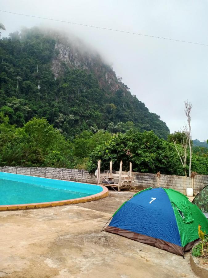 Nongkhiaw Campingsite Swimming Pool Hotel Ban Phathok Ngoại thất bức ảnh